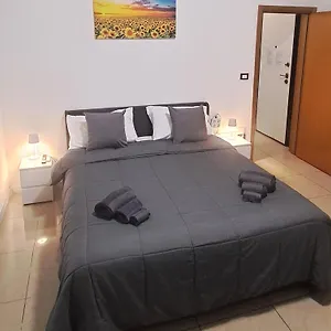 Fiera Bolognina - Komodo - Completo Con Giardino E Parcheggio Privato Gratuito Bologna